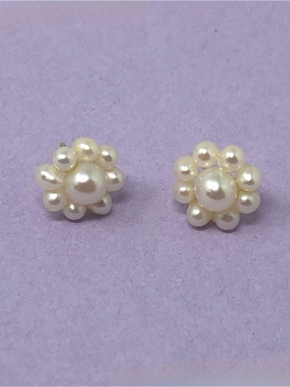 585/14K Yellow Gold Post Faux Pearl Flower Design Earrings Marked ZZ